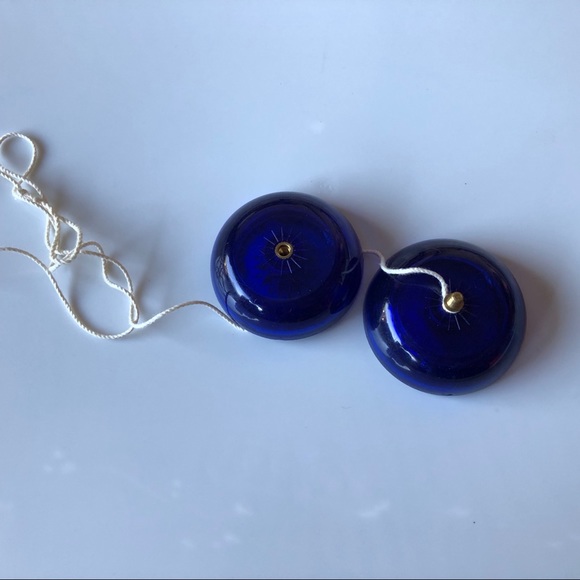 Trick Yo-Yos - Picture 4 of 5